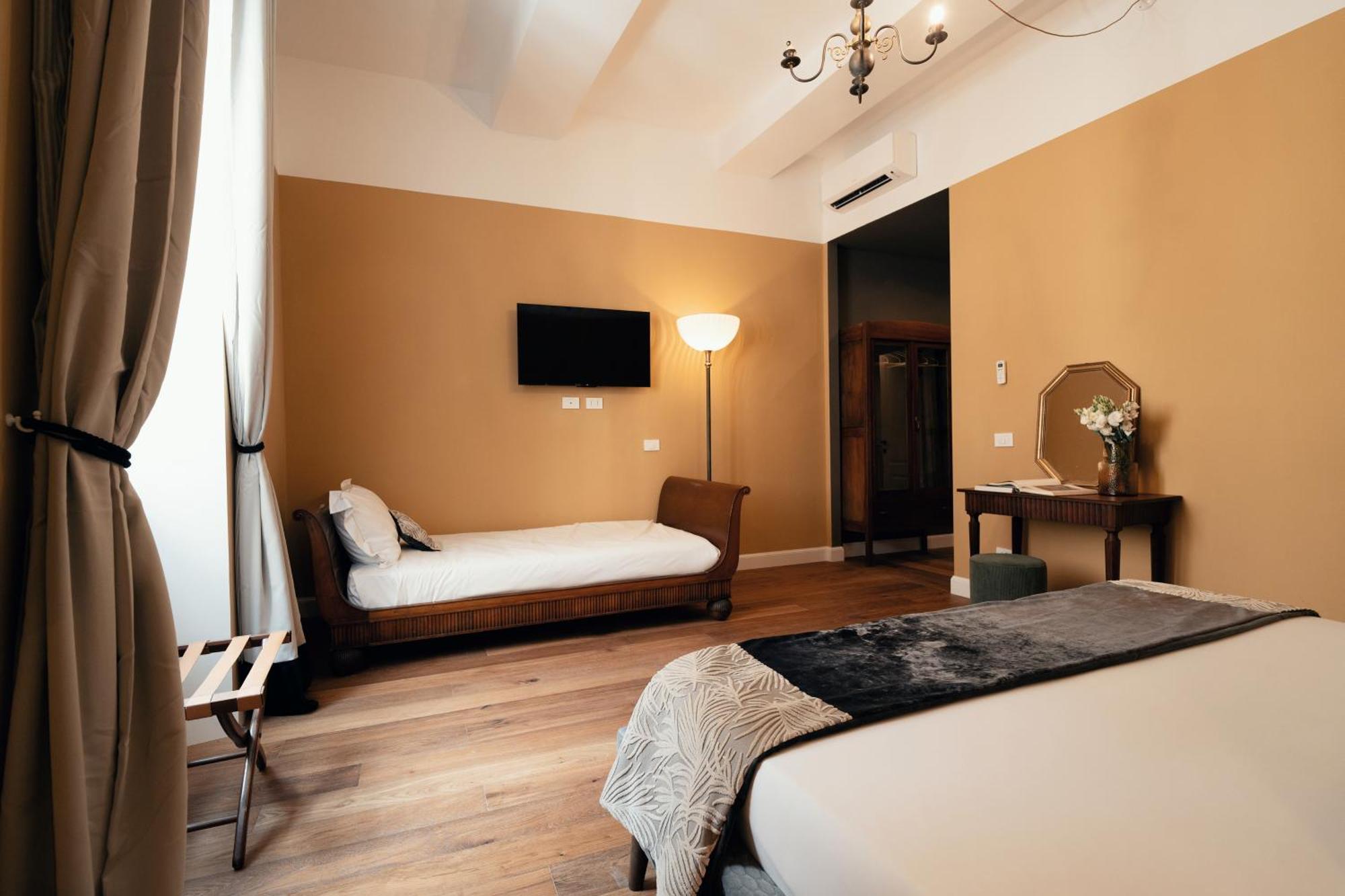 Naman Hotellerie - Monti Рим Экстерьер фото