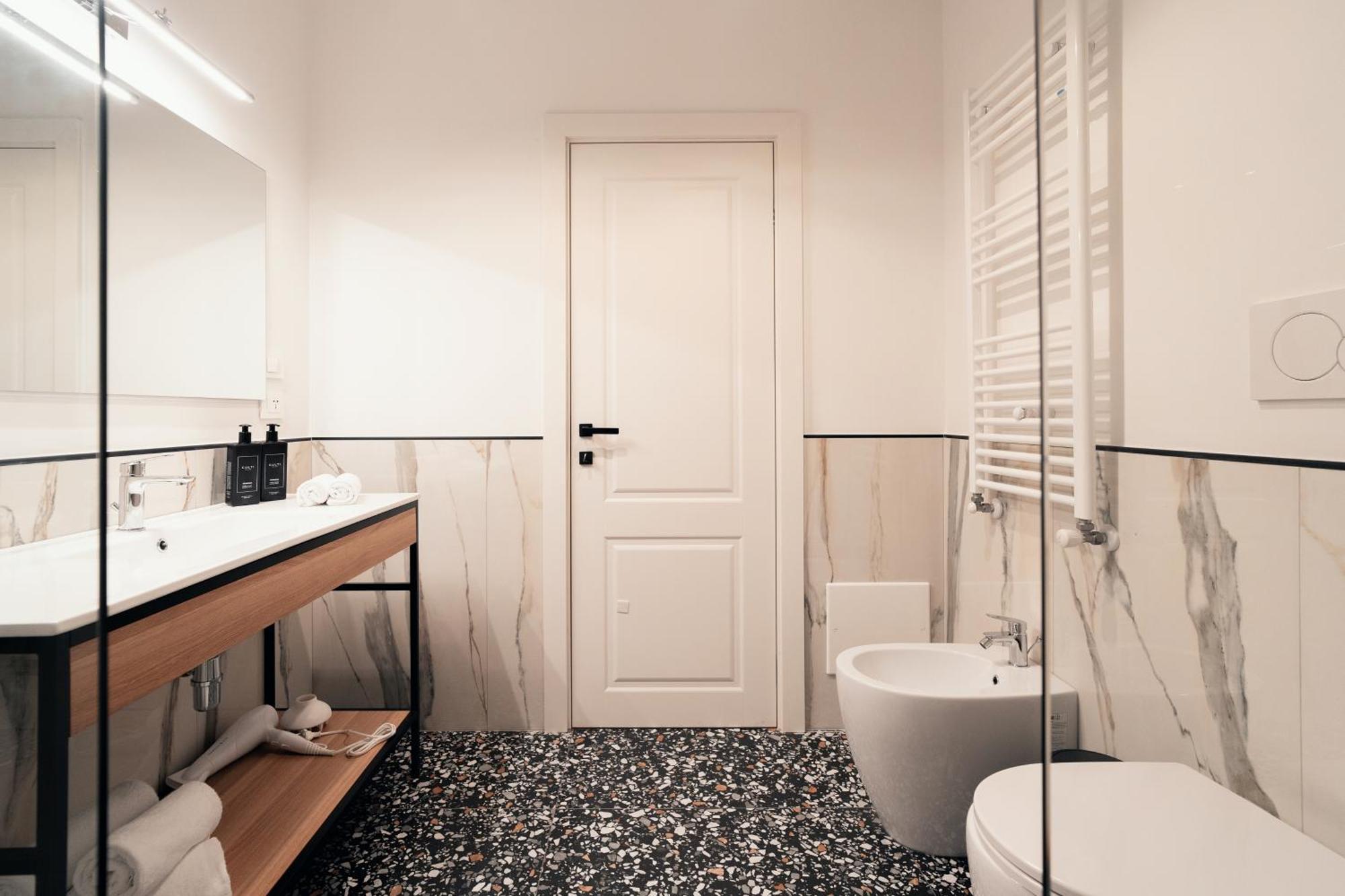 Naman Hotellerie - Monti Рим Экстерьер фото